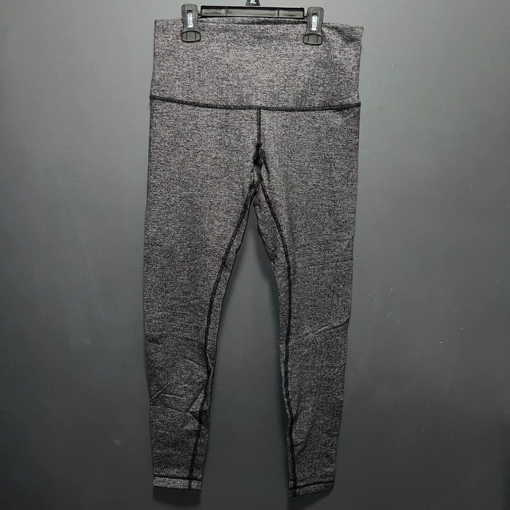 Womens Lululemon Gray Herringbone High Rise Wunder Unders - size 10